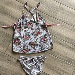 Vintage Floral Print Women's Intimates Set